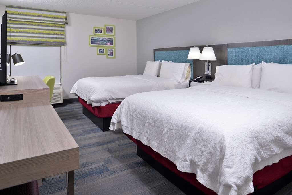Hampton Inn - Greenville Room photo