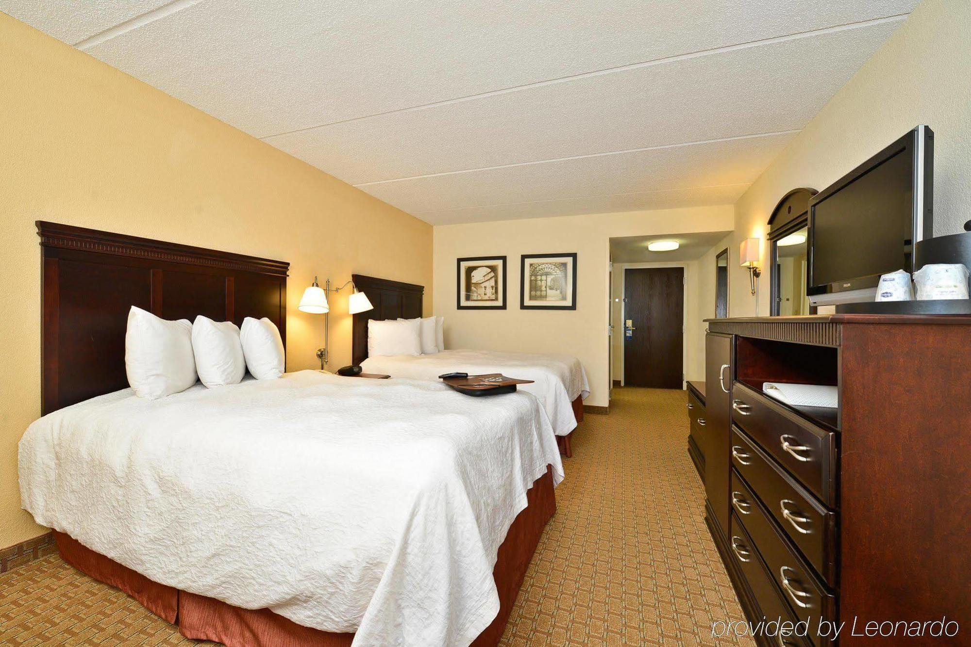 Hampton Inn - Greenville Exterior photo